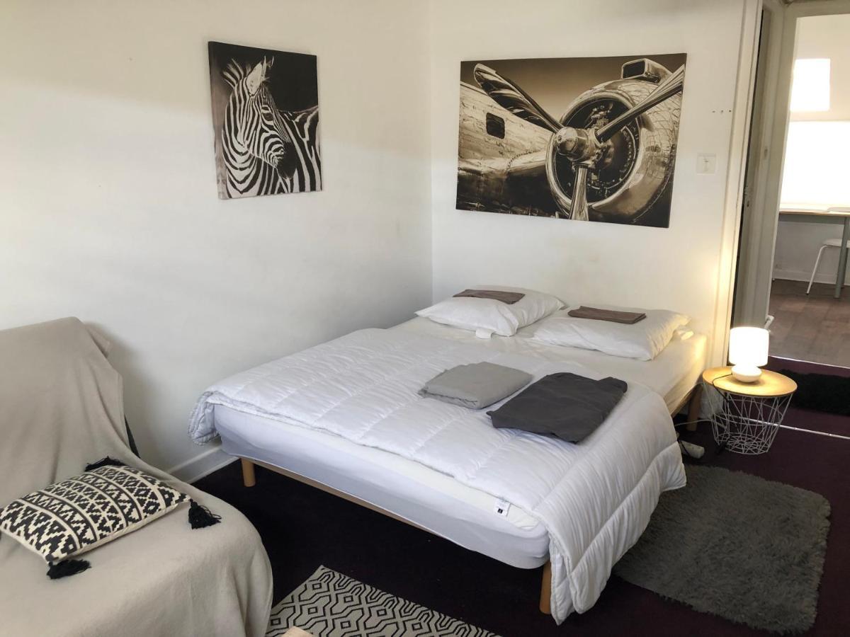 Le Victor Hugo 4 D Et Sa Pizza Offerte Apartment Aurillac Exterior foto